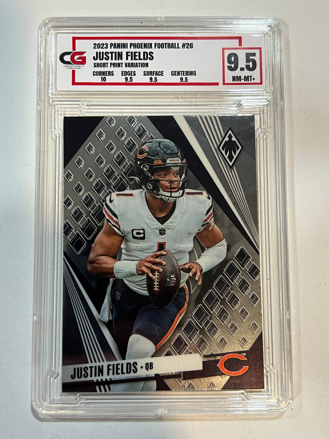 2023 Panini Phoenix SP Variation #26 Justin Fields Chicago Bears CG 9.5