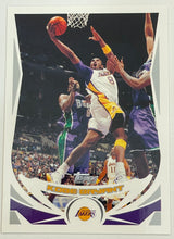 Load image into Gallery viewer, Kobe Bryant #8 (2004) Topps
